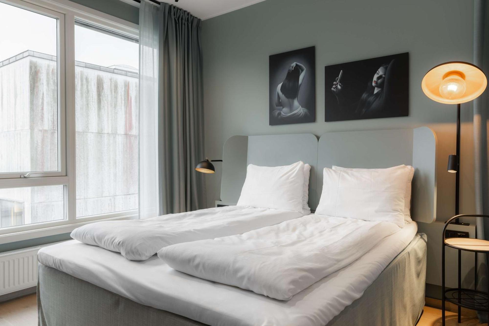 Rom med queen-size-seng